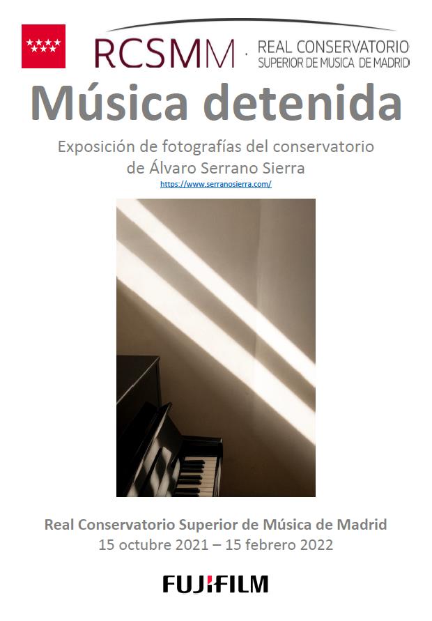 Música detenida. Exposición de fotografías del conservatorio de Álvaro Serrano Sierra (2022)